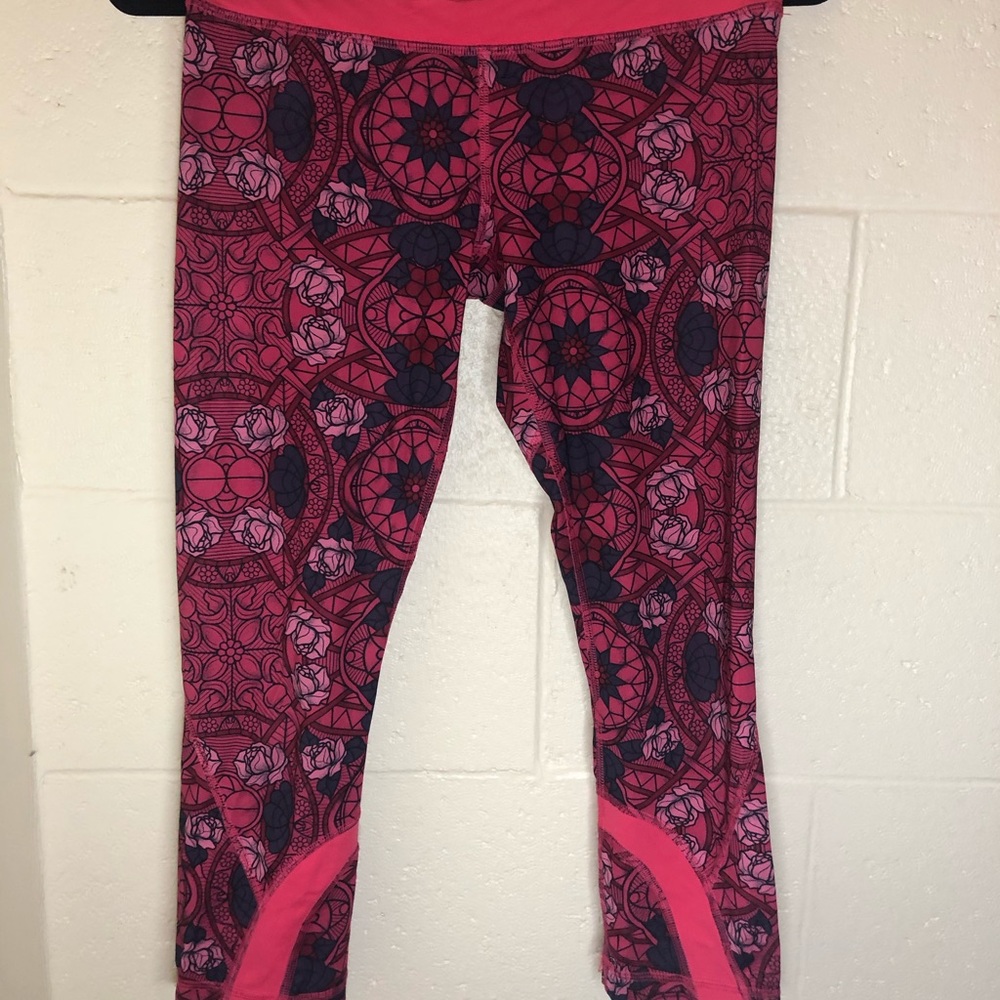 Lululemon Cropped Pink Leggings